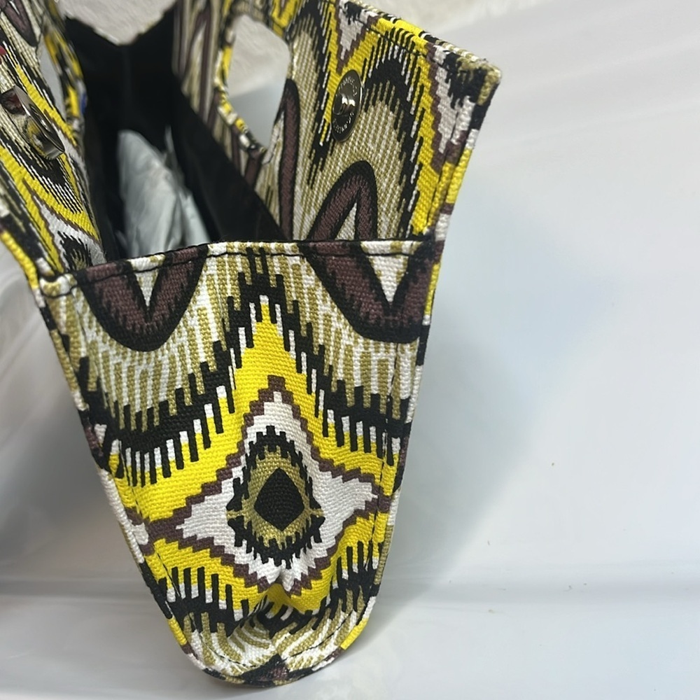 Yellow and Brown Patterned Clutch - Picture 5 of 9